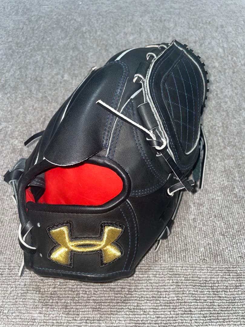 新品未使用　アンダーアーマー　硬式投手用グローブ