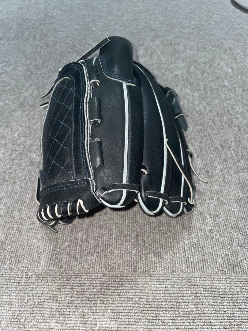 新品未使用　アンダーアーマー　硬式投手用グローブ