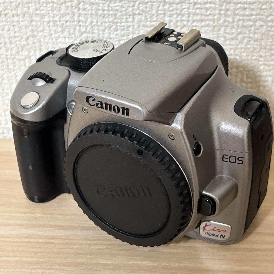 Canon EOS KISS デジタル N シルバー ボディ　レンズ付き