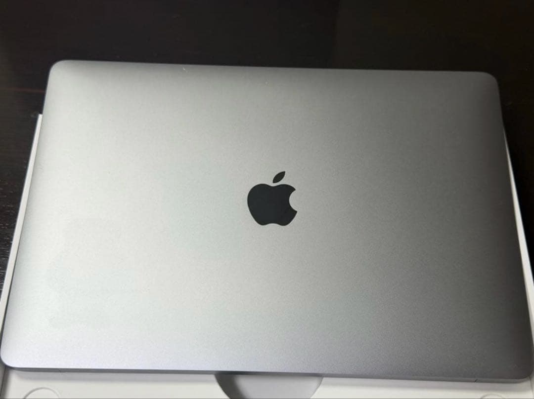 MacBook本体 MacBook Air M1 8GB 256GB