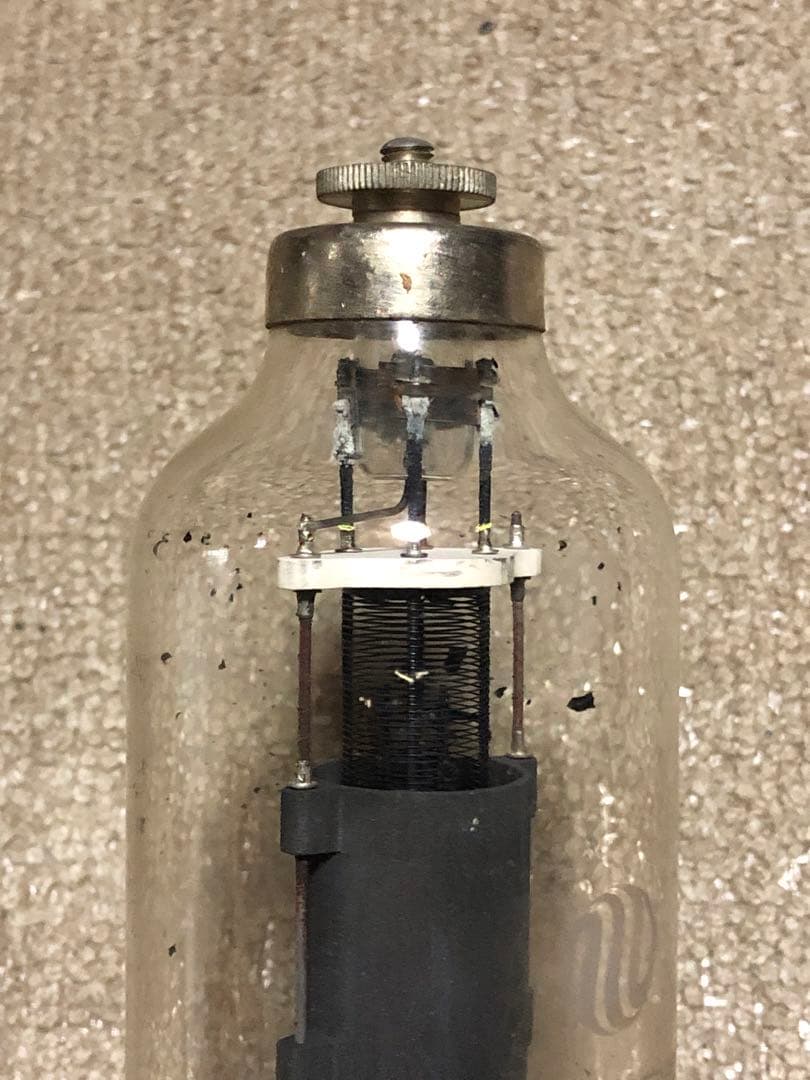発振電球　真空管　川西真空管製　昭和18年製 旧大日本帝国海軍