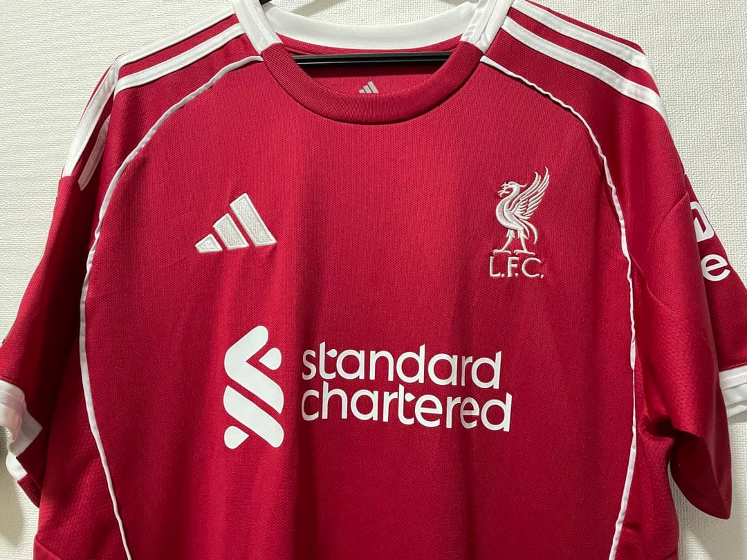 リバプール Szoboszlai 8番 シャツ