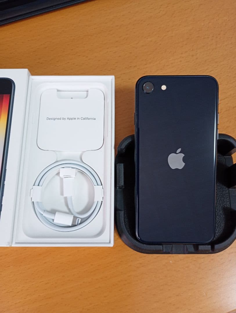 iphone SE（第３世代）ミッドナイト SIMフリー