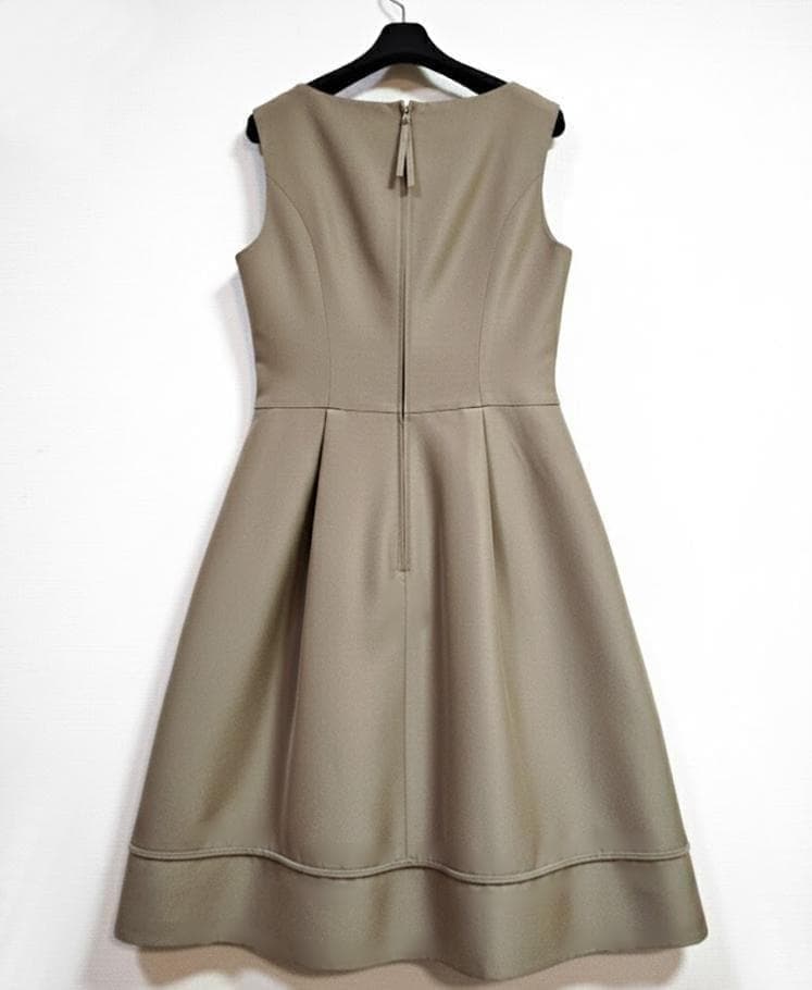 最安値 定価14万 極美品 FOXEYフォクシー シルクウールワンピ グレージュ