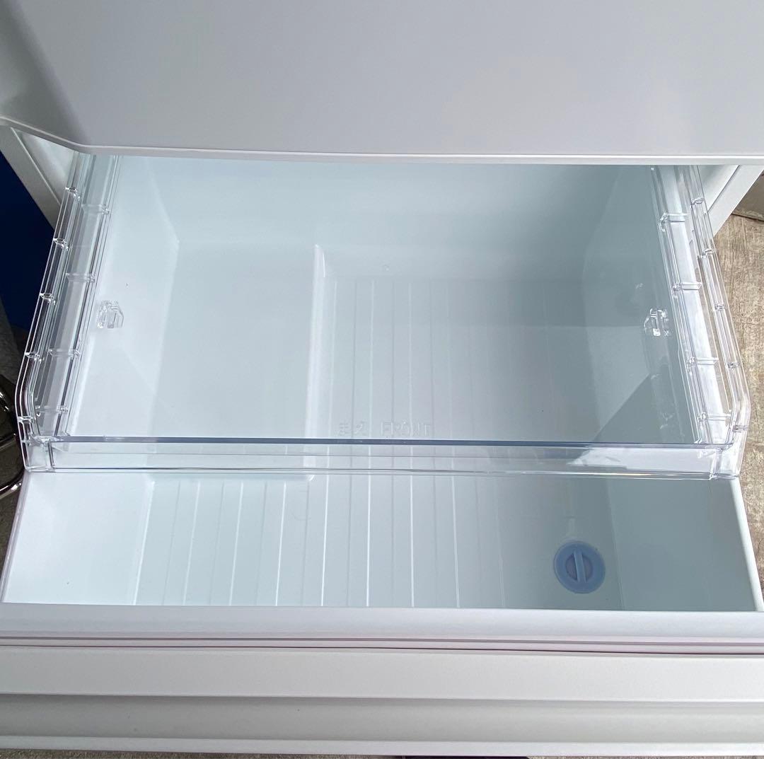 東芝　ノンフロン冷凍冷蔵庫　GR-U33SC (WU) 2023年製　326L