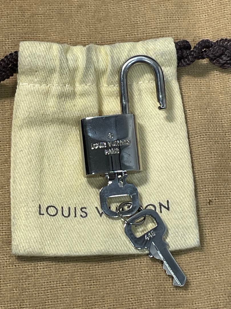 ルイヴィトン パドロック 鍵2本 南京錠 シルバー LouisVuitton