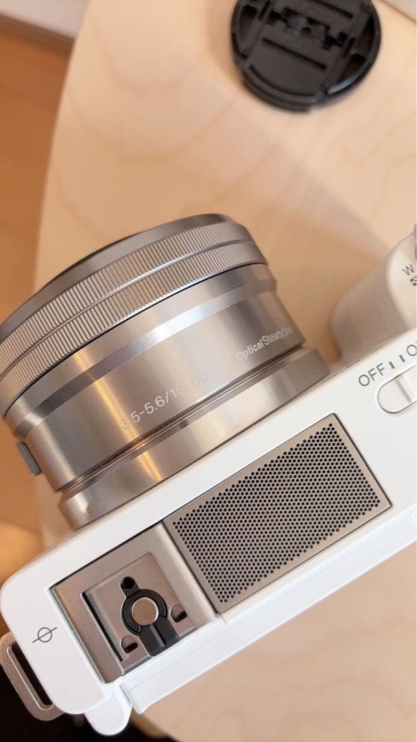 SONY ZV-E10 パワーズームレンズキット ホワイト【SDカード付】