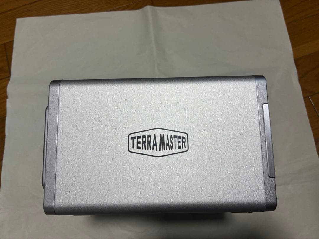 NAS Teramaster F4ー210(中古)