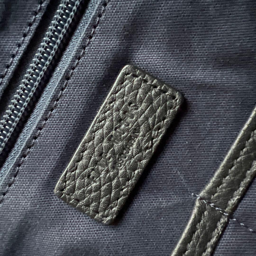 ✨とっても便利で大容量✨レザースリムバックパック！　ブラック