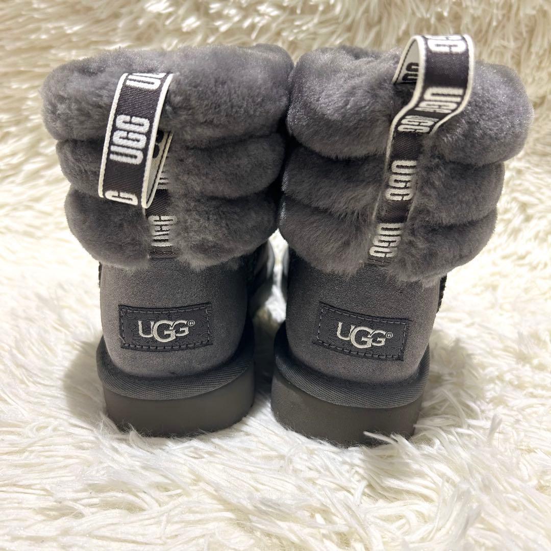 美品 UGG アグ フラッフ キルテッド ミニ グレー ムートンブーツ 箱付き