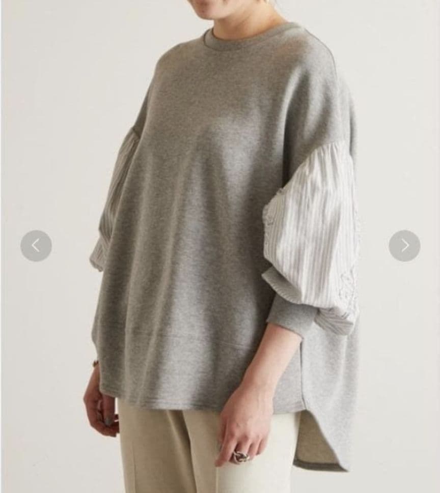 ビアズリー 袖パフトレーナー グレー 花柄