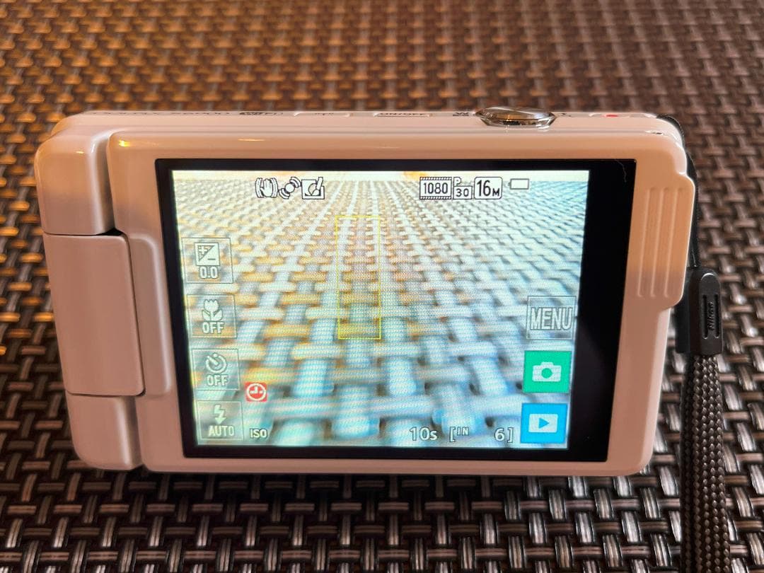 NIKON ニコン COOLPIX S6900 ホワイト 動作確認済み