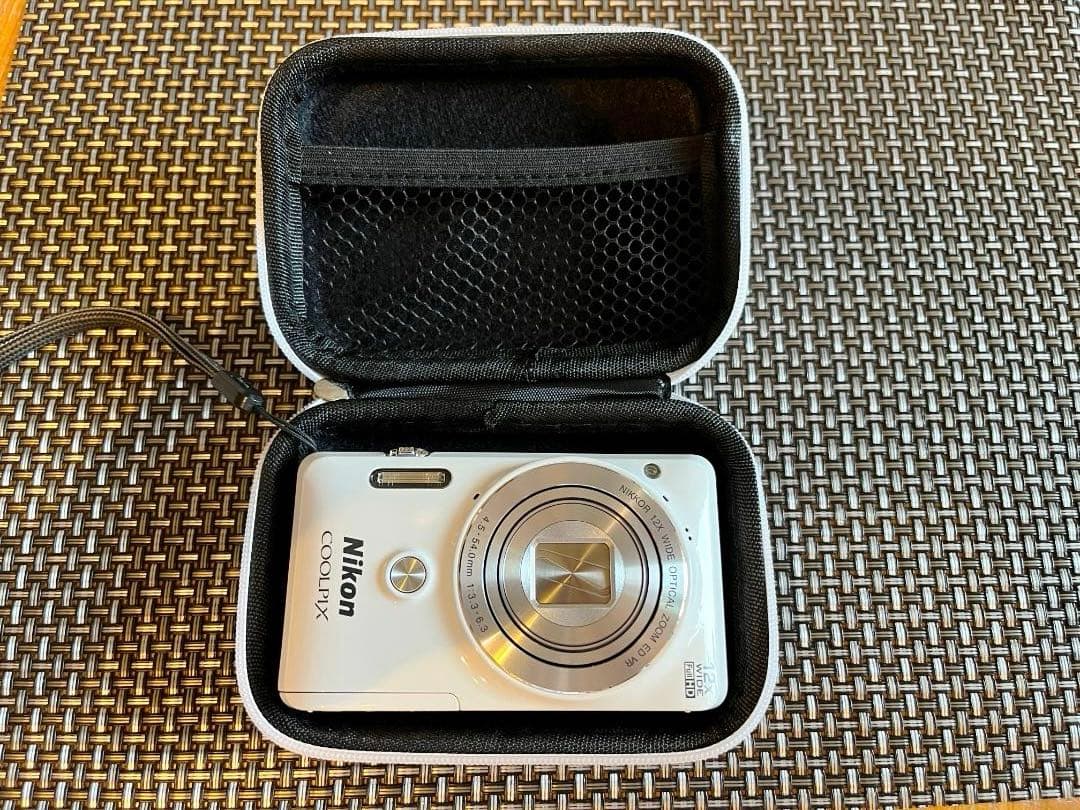 NIKON ニコン COOLPIX S6900 ホワイト 動作確認済み