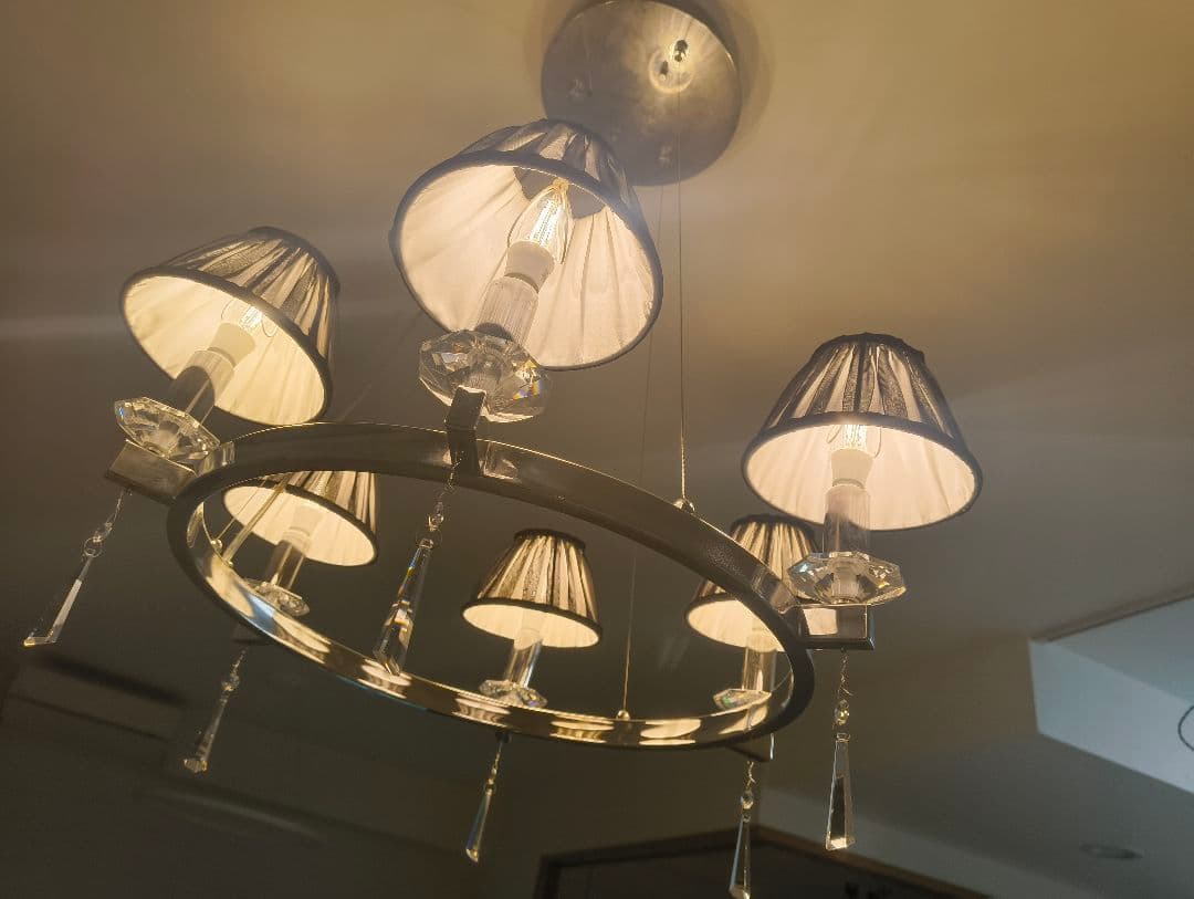 シーリングライト LED 6灯 シャンデリア 送料込✨️