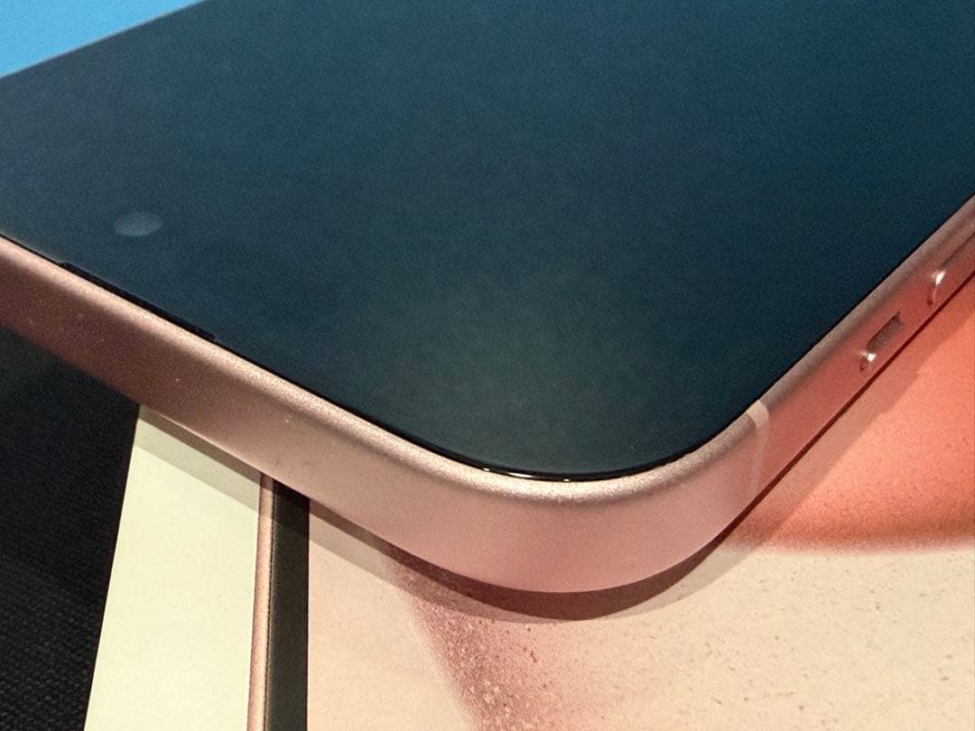 【中古】iPhone15 256GB 本体 ピンク バッテリー84%