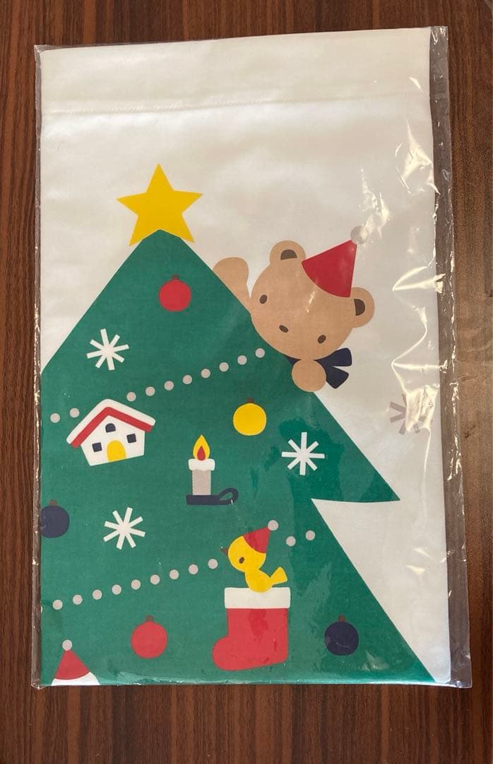 ファミリア　クリスマス　タペストリー　新品未使用