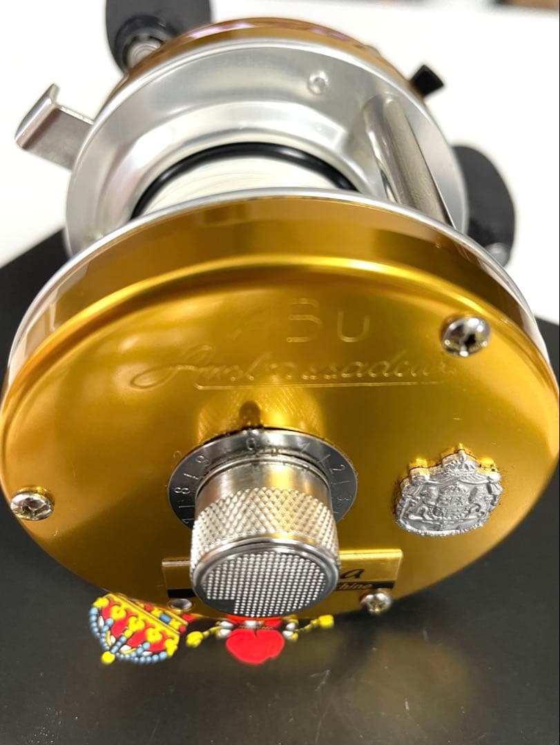 ABU×ディスプラウト×福田 アンバサダー5501CS ROCKET ゴールド