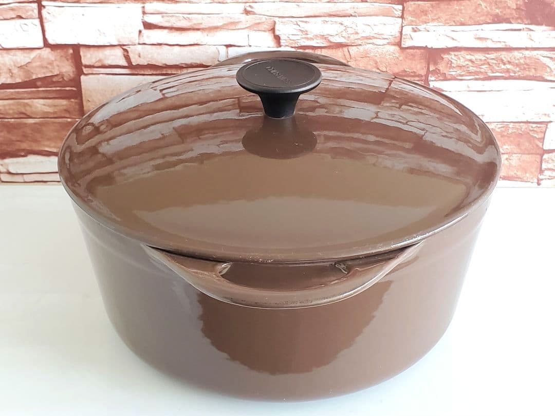 【希少品/幻セール】クーザンス　両手鍋　ダークブラウン　22cm