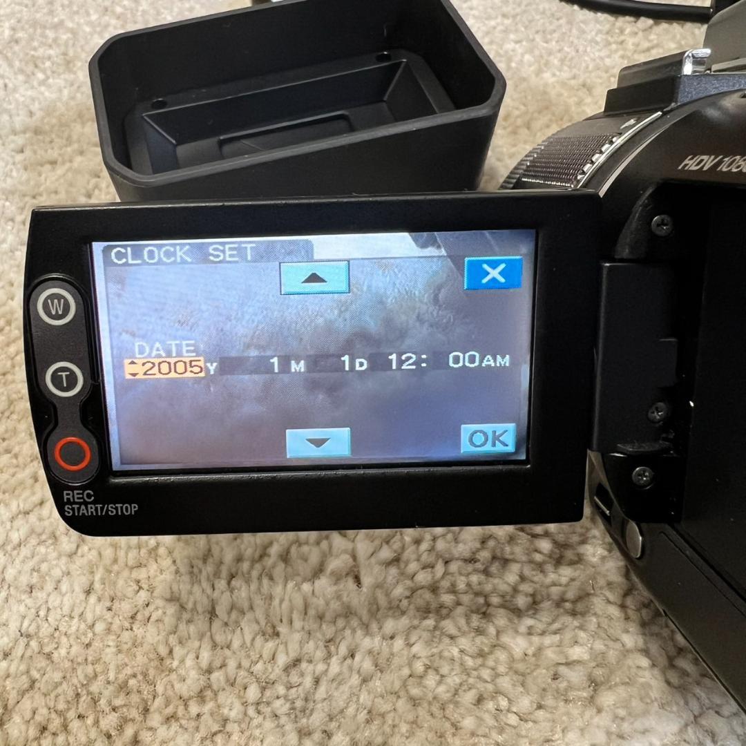 SONY HVR-A1J 業務用ビデオカメラ★XLRマイク・箱付★バッテリー無