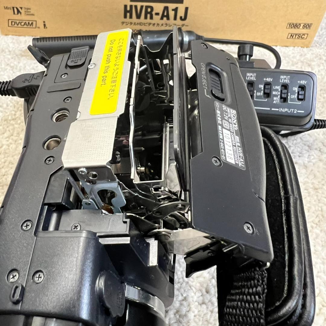 SONY HVR-A1J 業務用ビデオカメラ★XLRマイク・箱付★バッテリー無