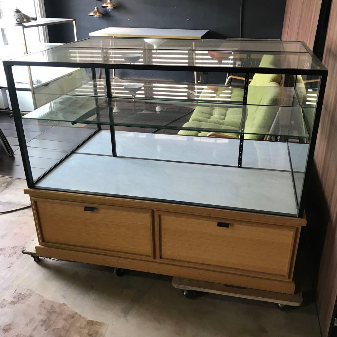 【引き取り/もしくは配達】オシャレ木目引き出し　店舗什器　棚　ディスプレイ