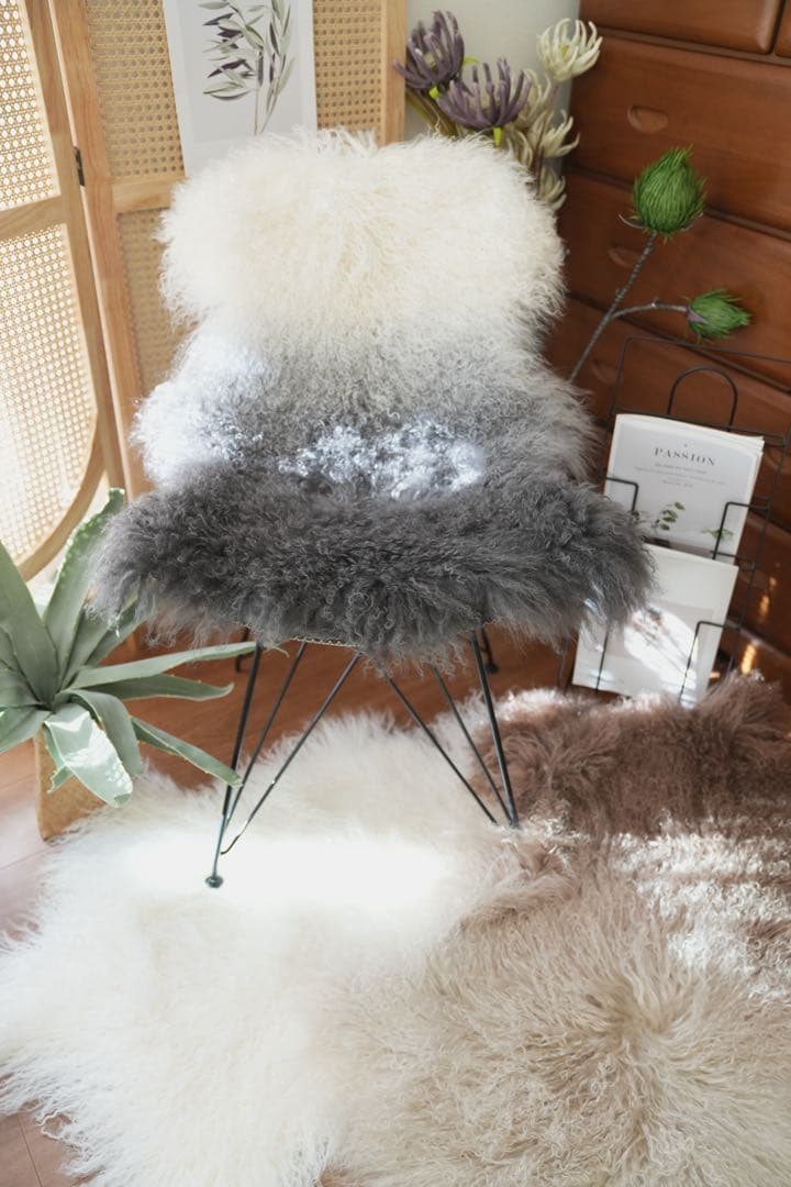 ひ*ぱ様 チベットラムフルスキン1匹物約60×95cmGY系