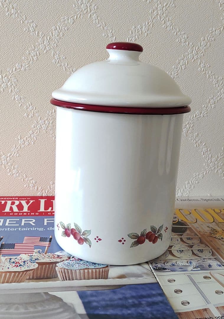 マニー　ロココ　ホーローキャニスター