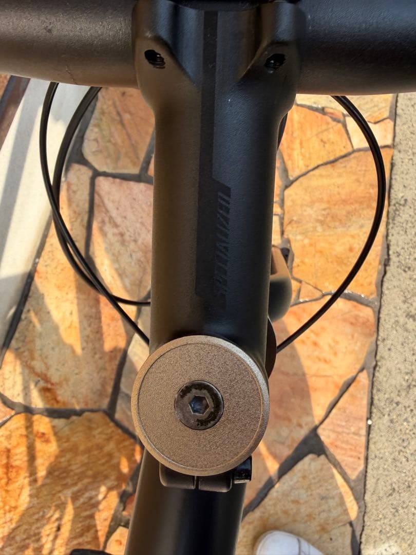 スペシャライズド　クロスバイクSirrus シラス　2.0 Ｌサイズ 2022年