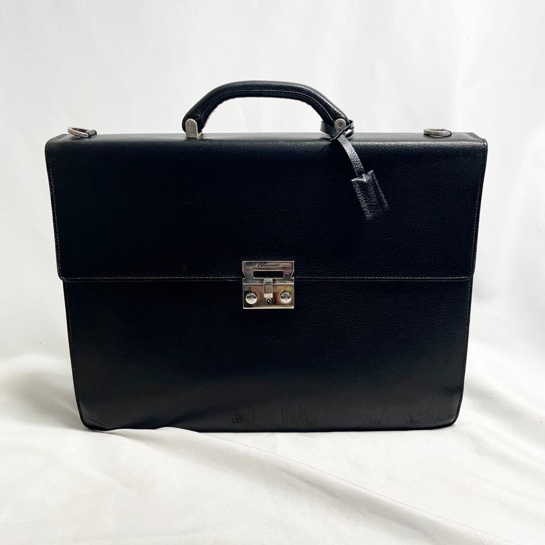 フェラガモ 2way ブリーフケース ビジネスバッグ 金具 大容量 多機能 A4