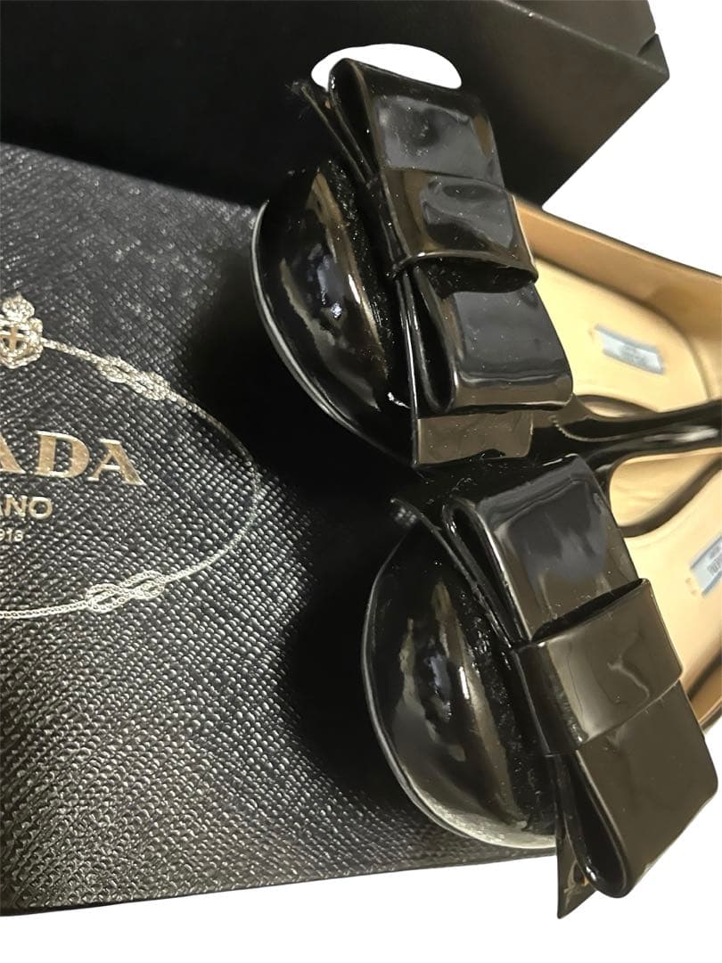 美品 PRADA プラダ リボン フラットシューズ 38 パテントレザー