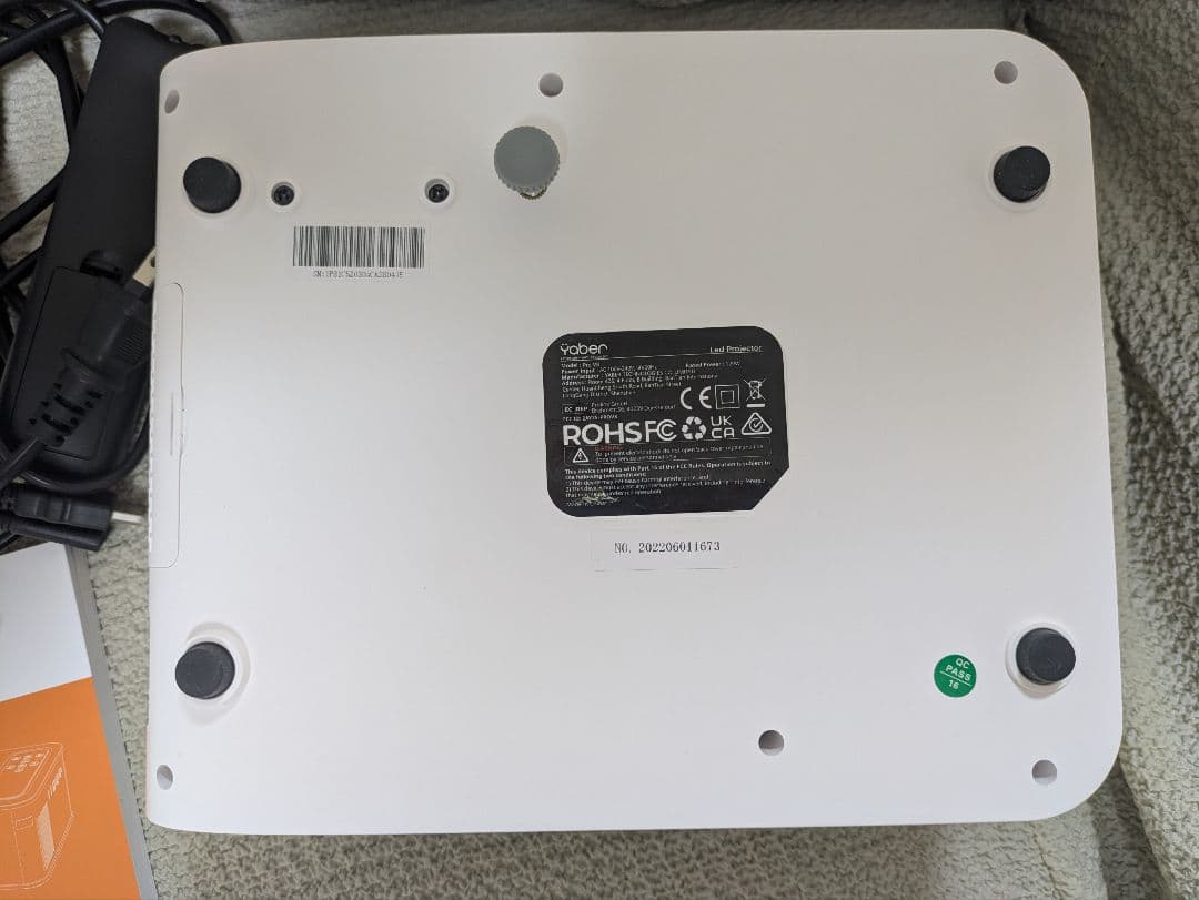 Yaber Pro V8 1080P プロジェクター 本体