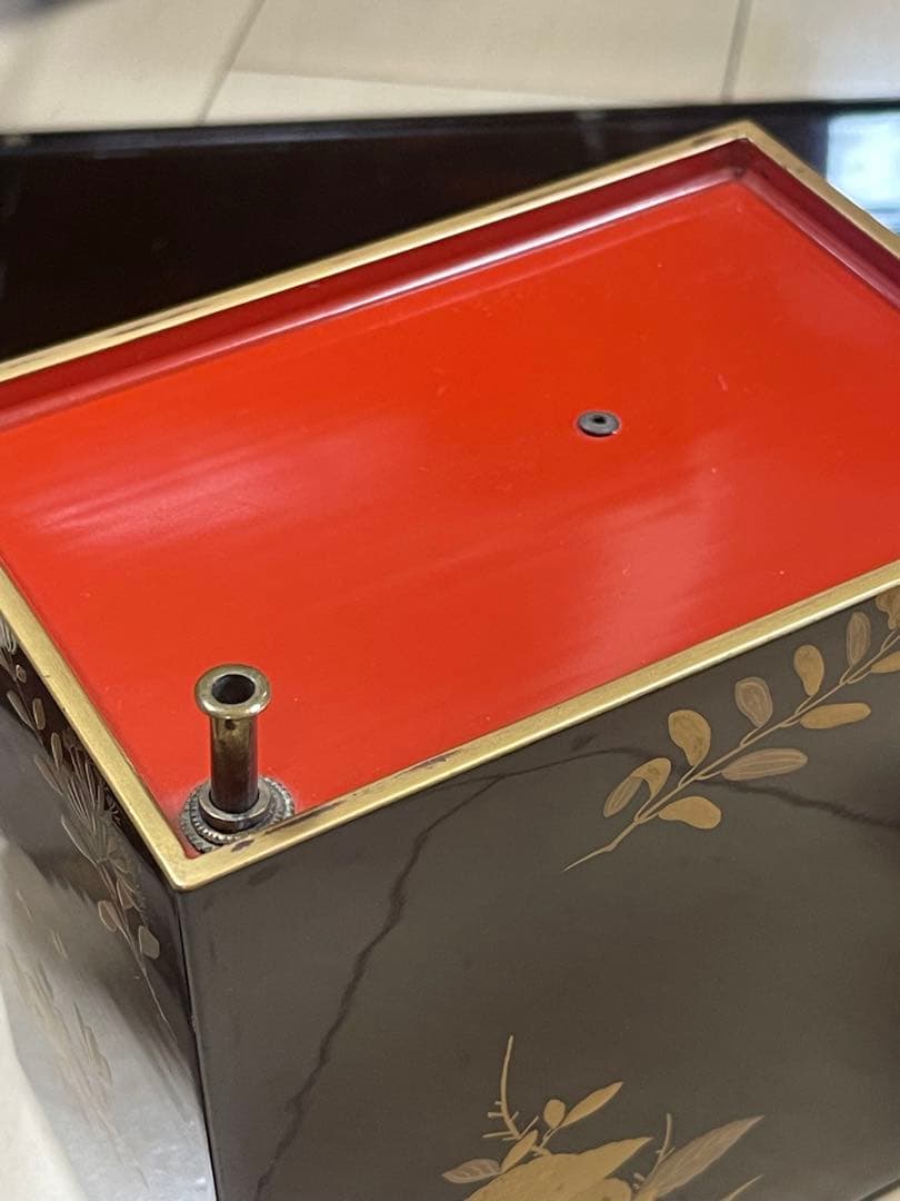 【茶道具】蒔絵野弁当　野点　弁当箱　花見重　年代物　漆器　金蒔絵　重箱