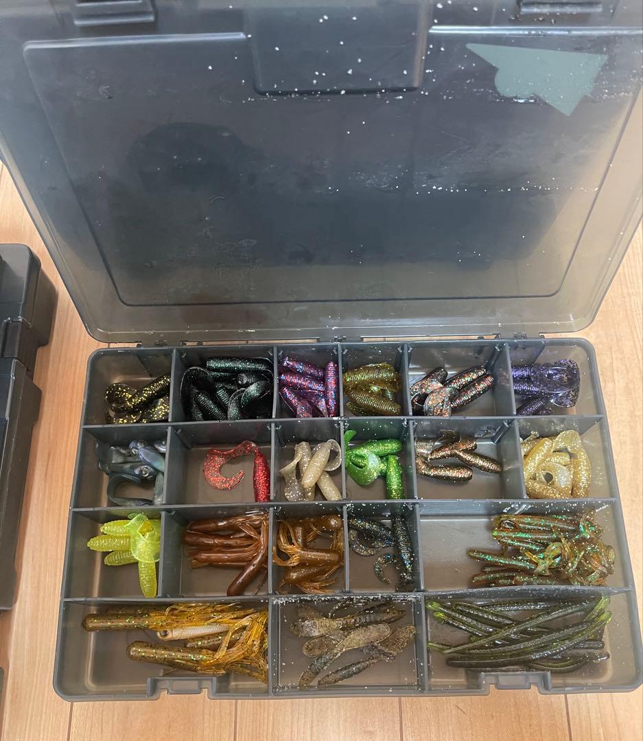 バス釣りワーム多数！・バスフィッシング 4BOX収納ボックス セット！