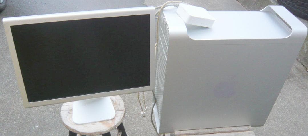 Macデスクトップ MAC PRO core intel xeon +cinema display