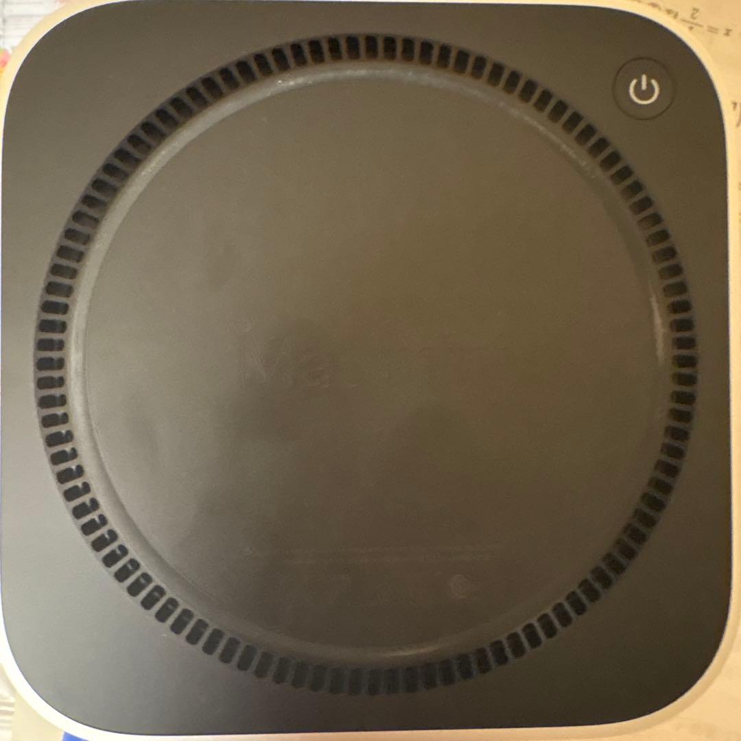 M4 Mac mini 2024 16GB (ワイヤレスキーボード、マウス付き)