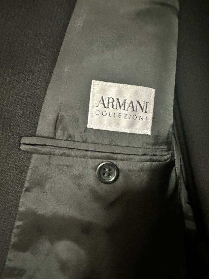 ARMANI COLLEZIONI シングル三つボタンスーツ