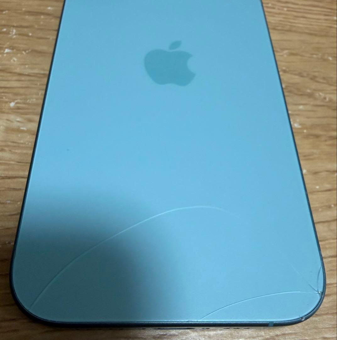 iPhone16 ティール 128GB 背面割れ　本体のみ　おまけあり