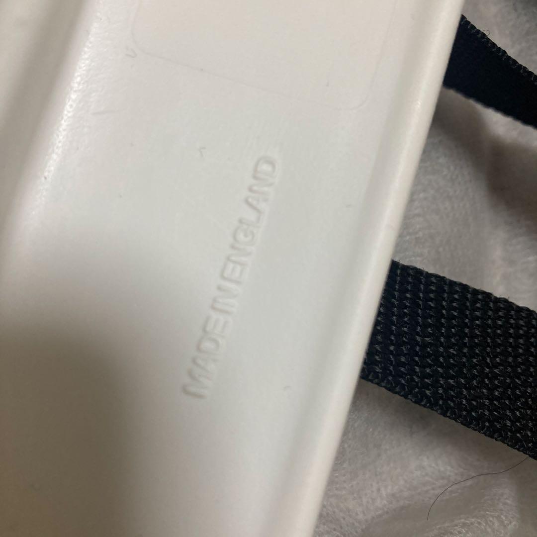 試着のみFLIPSTICK アウトドアチェア 低反発クッション付黒✖️白　英国製