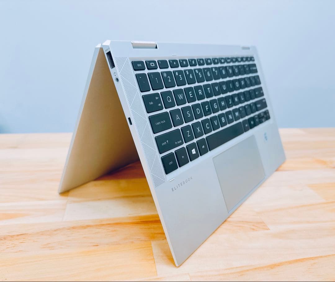 HP X360 1030 G7 i7 16Gb 256Gbタッチパネル中古品