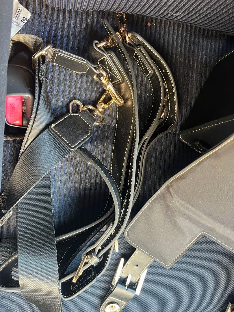 CwatQunカメラレザーケースベルト3本付