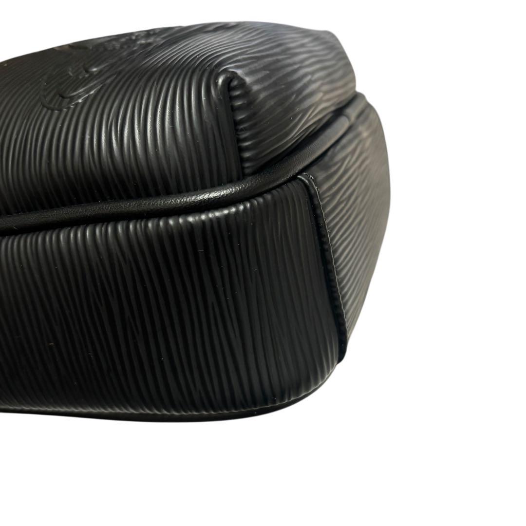 極美品　ヴィヴィアンウエストウッド ショルダーFLOW オーブ 黒 斜め掛け