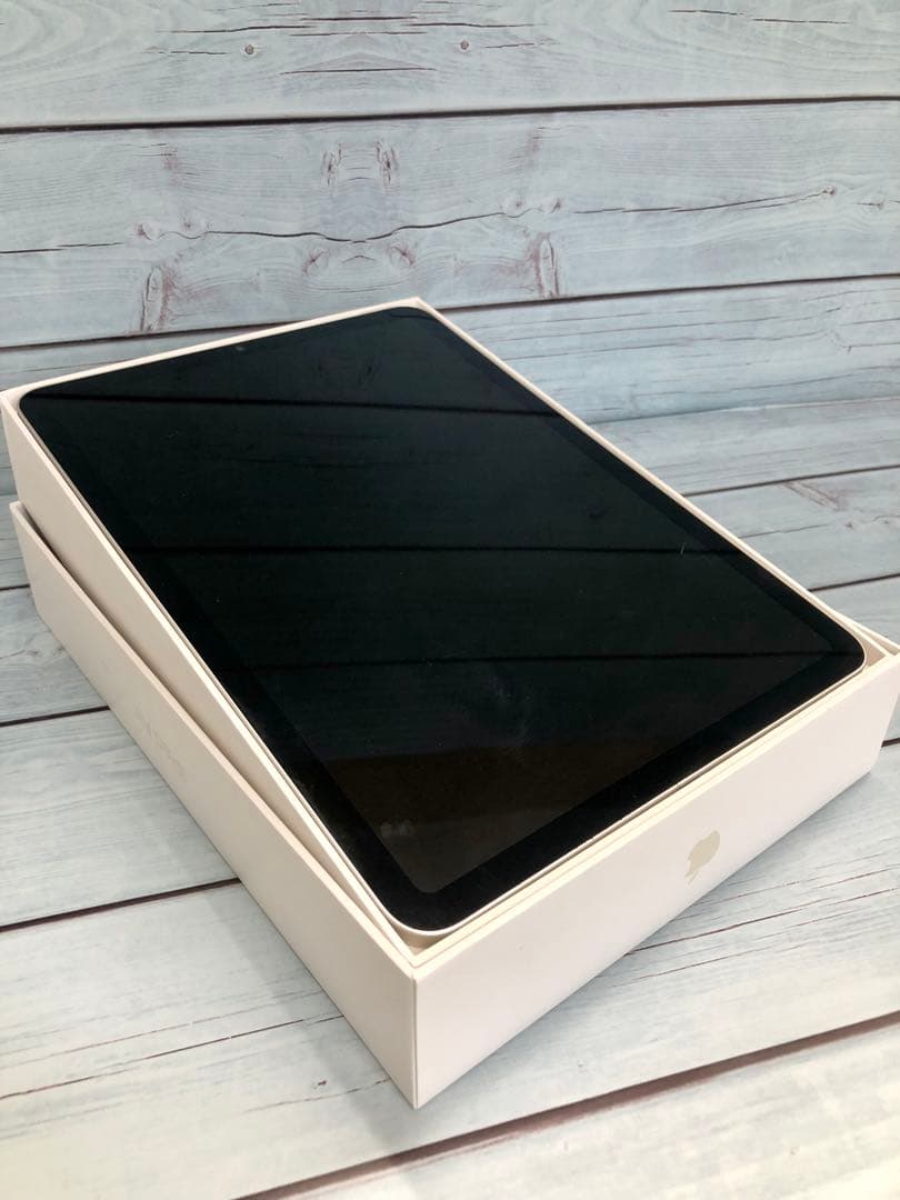 【美品】Apple iPad Air (第５世代) Wi-Fi 64GB