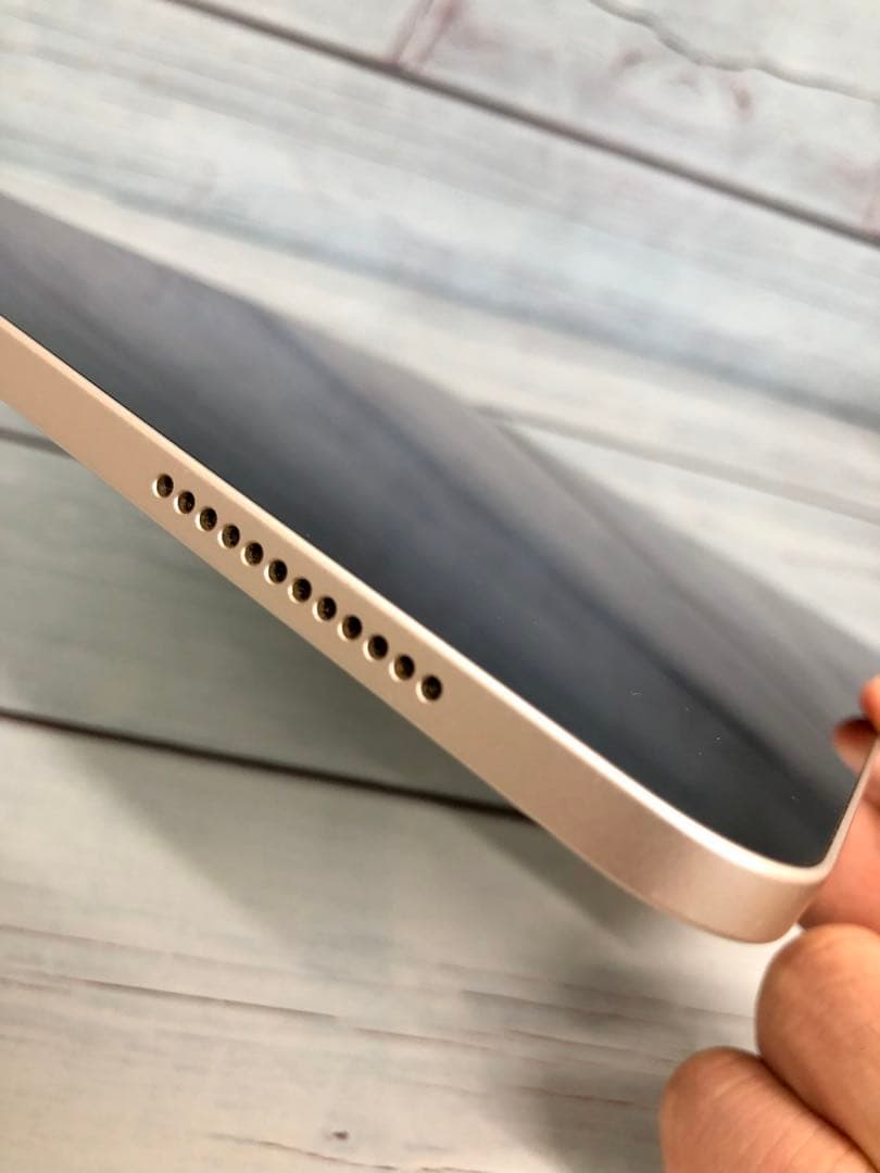 【美品】Apple iPad Air (第５世代) Wi-Fi 64GB