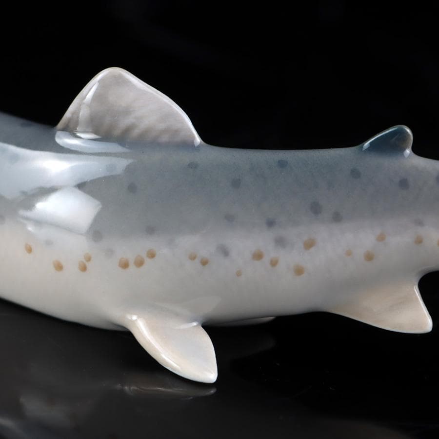 Y2905-5 ロイヤルコペンハーゲン フィギュリン ニジマス　ふ