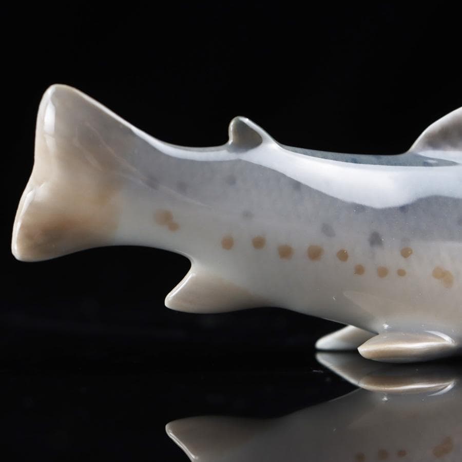 Y2905-5 ロイヤルコペンハーゲン フィギュリン ニジマス　ふ