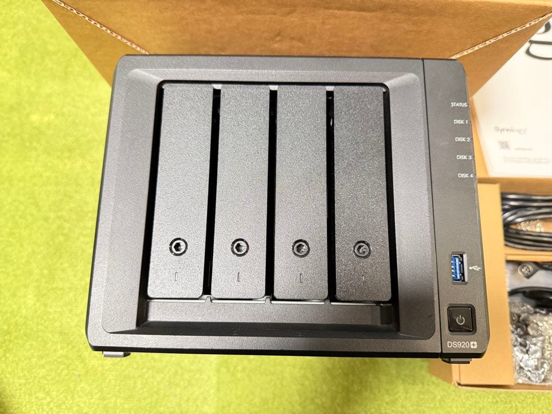 Synology DS920+ 付属品完備