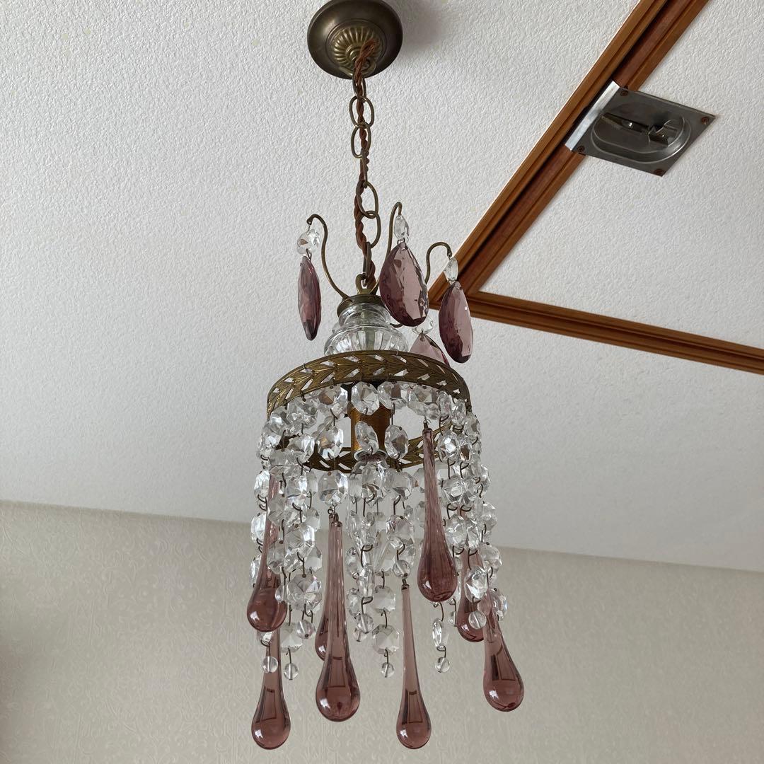 *訳あり クリスタルティアドロップ 1灯シャンデリア 薄紫 フランスアンティーク