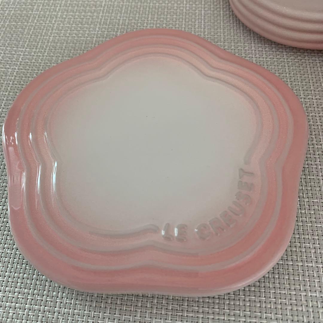 ルクルーゼ　スタッキングフラワーコンテナーズ&レンゲ3点セット♪