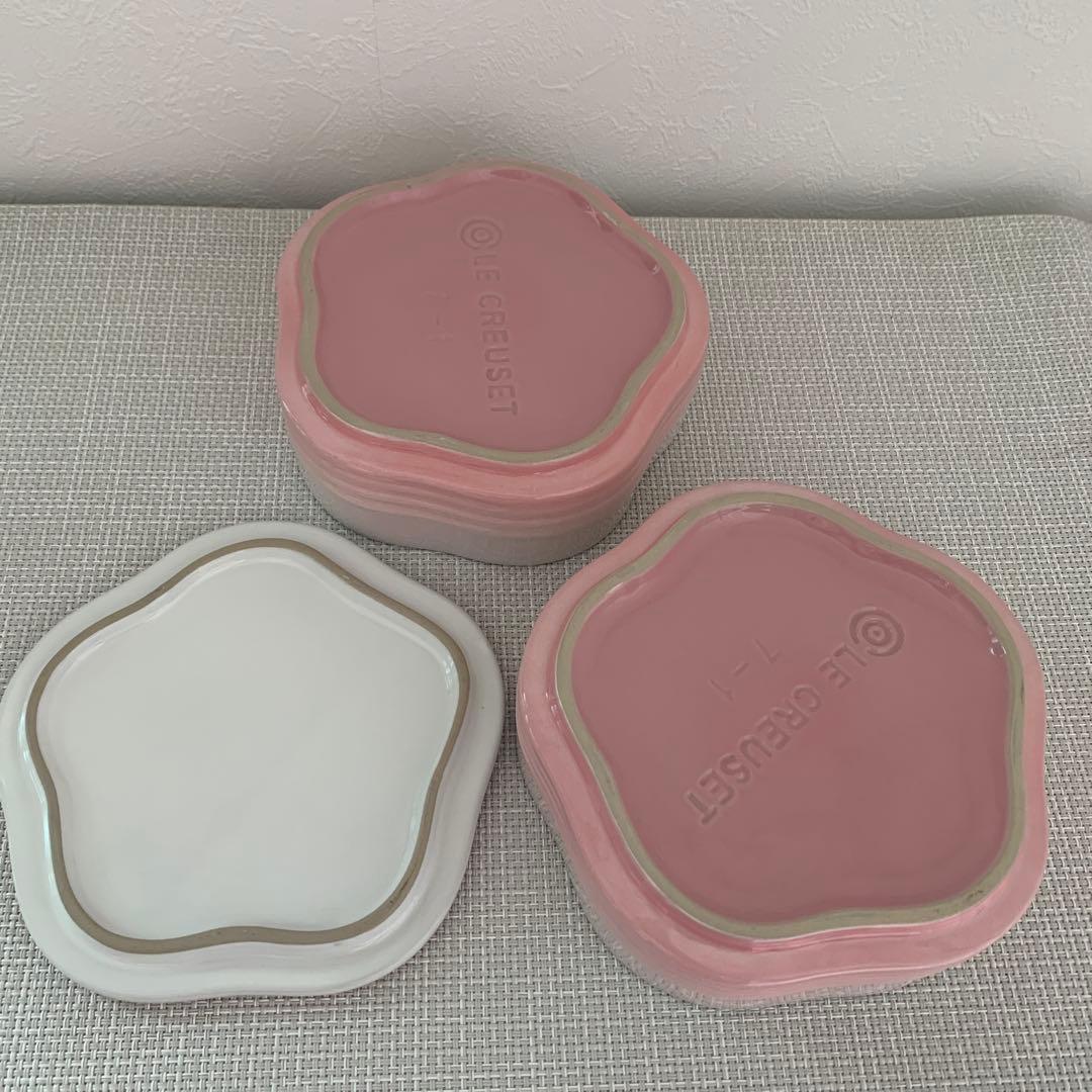 ルクルーゼ　スタッキングフラワーコンテナーズ&レンゲ3点セット♪