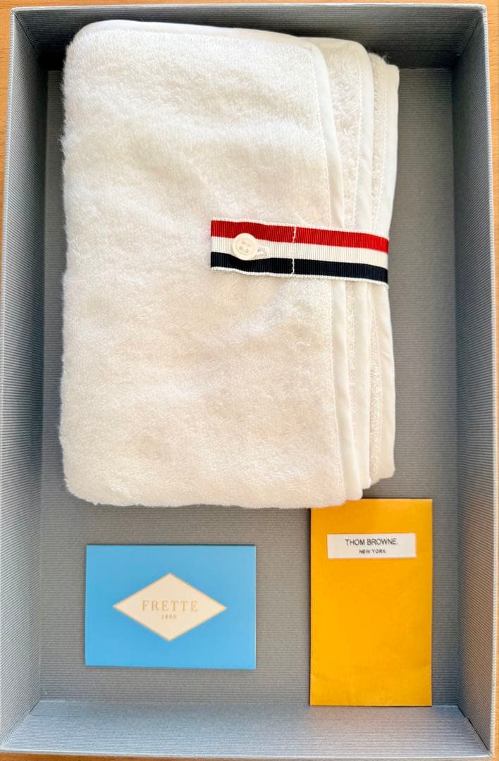 ね*ま様 【未使用・付属品完備】Thom Browne ジムタオル イタリア製ト